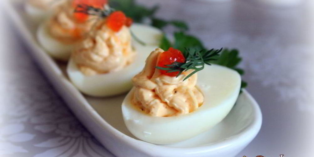 Как приготовить фаршированные яйца с икорным кремом