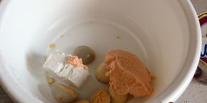 Рецепт фаршированных яиц с икорным кремом