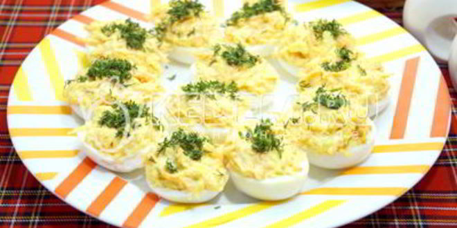 Рецепт фаршированных яиц с сыром