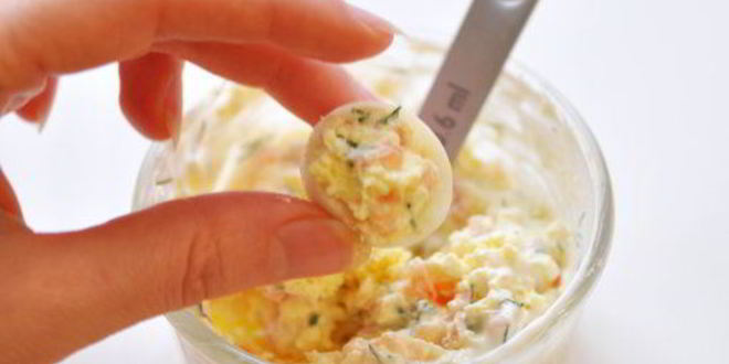 Рецепт перепелиных яиц, фаршированных слабосоленой семгой