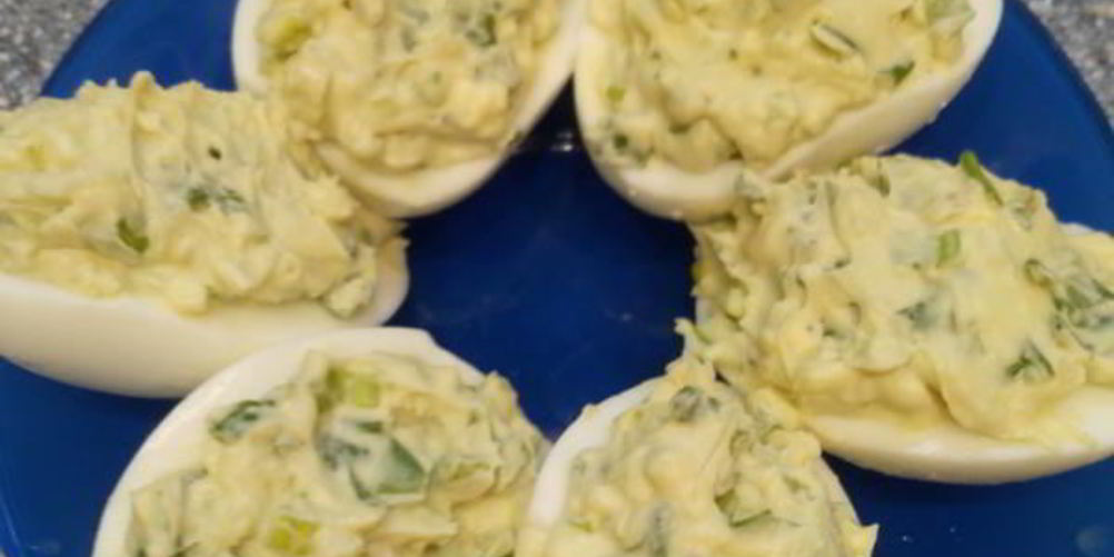 Как приготовить весенние фаршированные яйца