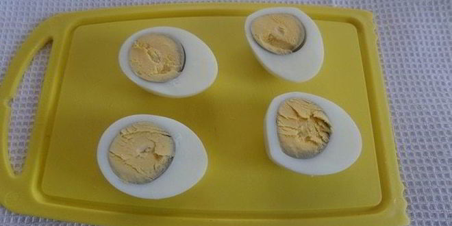 Рецепт яиц, фаршированных крабовыми палочками