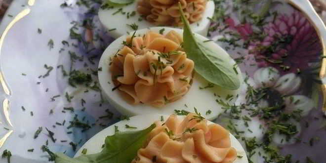 Рецепт яиц, фаршированных крабовыми палочками