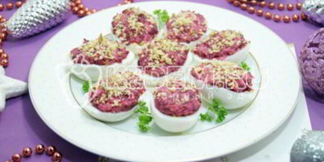 Рецепт яиц, фаршированных свеклой и орехами