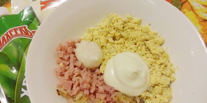 Рецепт яиц, фаршированных ветчиной и хреном