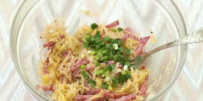 Рецепт гренков к пиву с колбасой