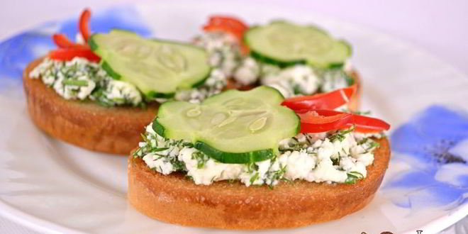 Рецепт гренков с брынзой