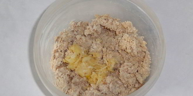 Рецепт гренков с курицей и чесноком