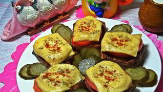 Рецепт Гренков с овощами под сыром