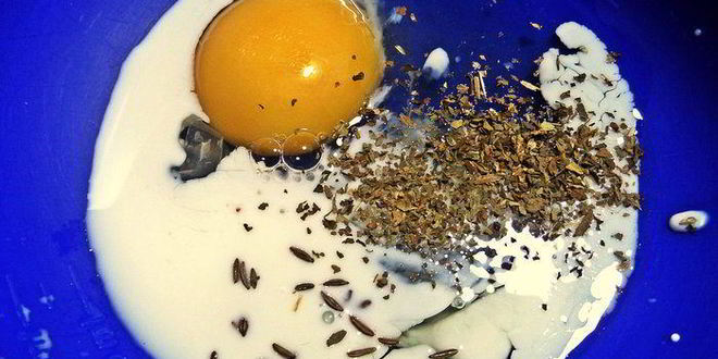 Рецепт гренков с овощами под сыром