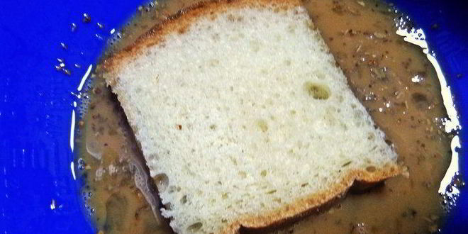 Рецепт гренков с овощами под сыром