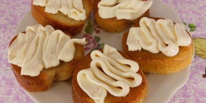 Рецепт гренков с плавленным сыром и шампиньонами