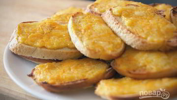 Рецепт Гренков с сыром и яйцом в духовке