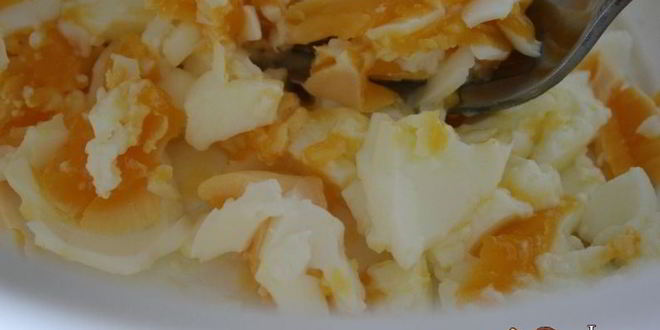 Рецепт гренков с яичным салатом