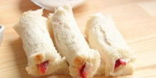 Рецепт сладких рулетиков-гренков по-французски