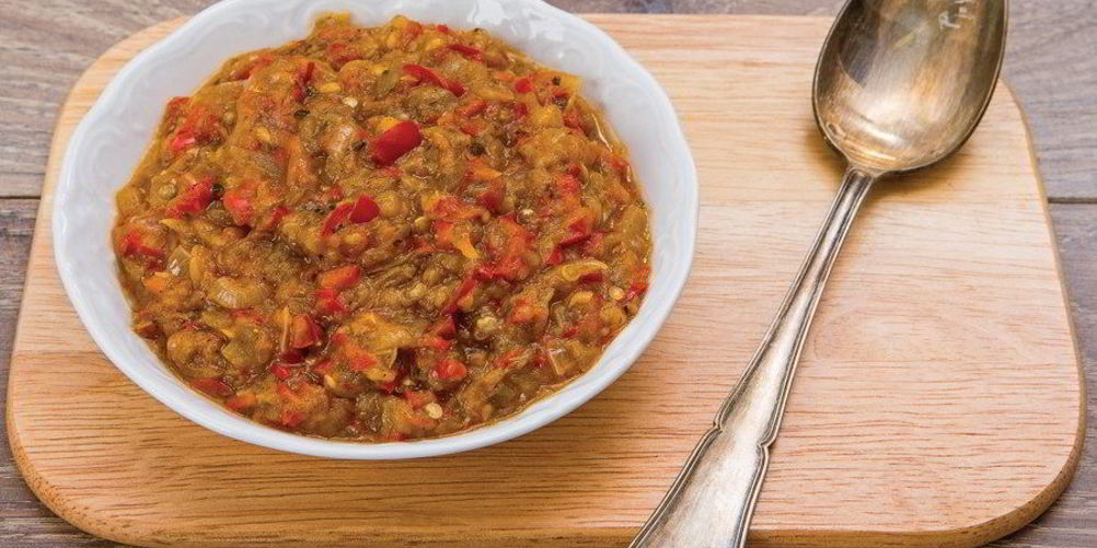 Как приготовить икру из баклажанов с майораном