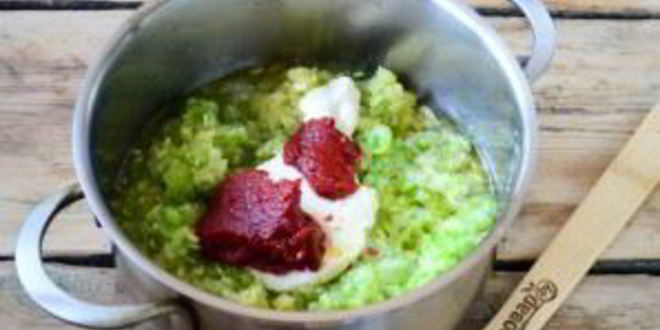 Рецепт икры кабачковой пикантной