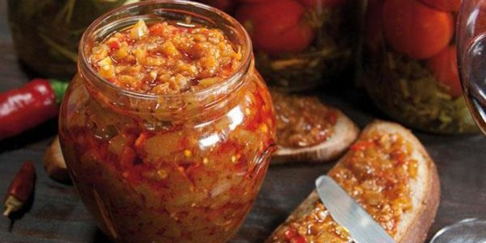 Как приготовить овощную икру из баклажанов и перца