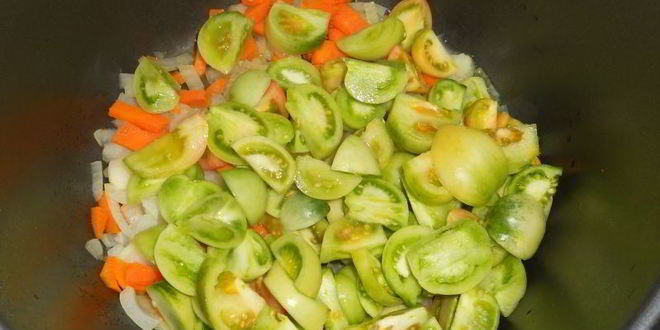 Рецепт овощной икры с зелеными помидорами в мультиварке