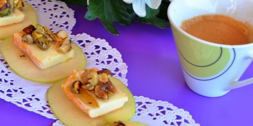 Как приготовить канапе француженка из яблок, сыра и орехов