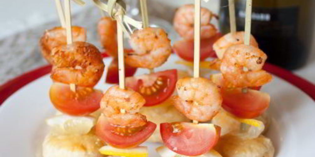 Как приготовить канапе из креветок с помидорками черри