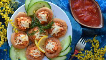 Рецепт Канапе из сушек с горбушей