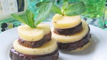 Рецепт Канапе с ананасом и сыром