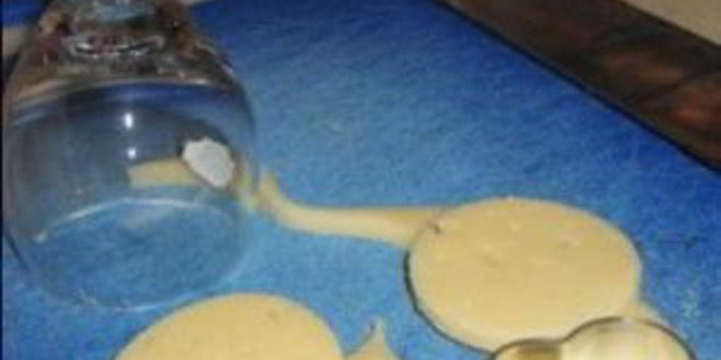 Рецепт канапе с ананасом и сыром