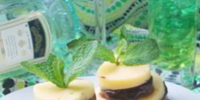 Рецепт канапе с ананасом и сыром