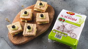 Рецепт Канапе с форелью и соусом из авокадо