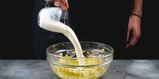 Рецепт канапе с форелью и соусом из авокадо