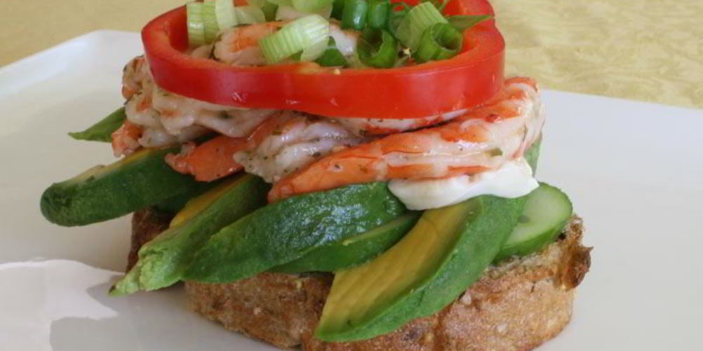 Как приготовить канапе с креветками и авокадо