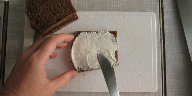 Рецепт канапе с подкопченной неркой и творожным сыром