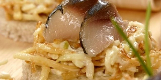 Рецепт канапе с сельдью