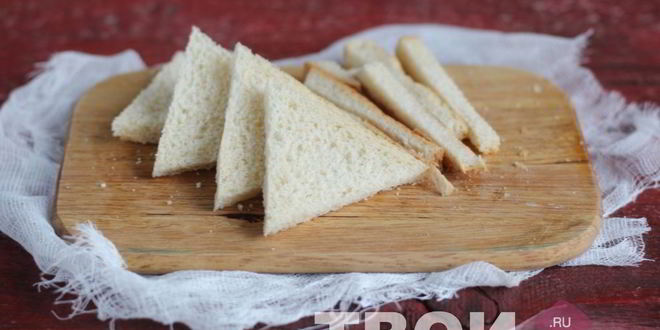 Рецепт канапе с семгой и паштетом из оливок и маслин