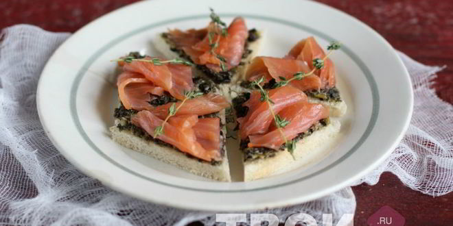Рецепт канапе с семгой и паштетом из оливок и маслин