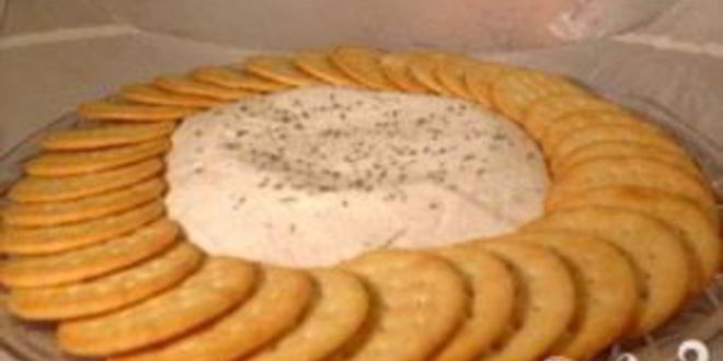 Рецепт канапе с сырной массой и сладким перцем