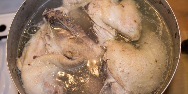 Рецепт холодца из курицы и свиных ножек