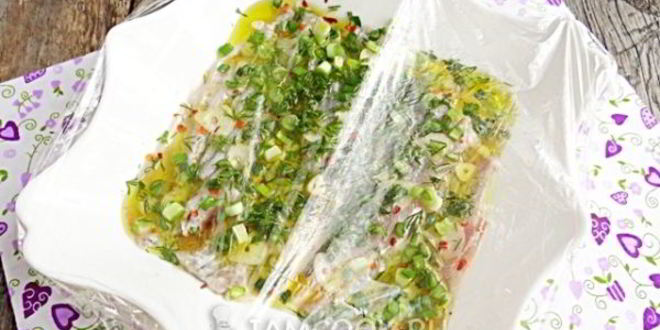 Рецепт маринованной корюшки с зеленью и перцем чили