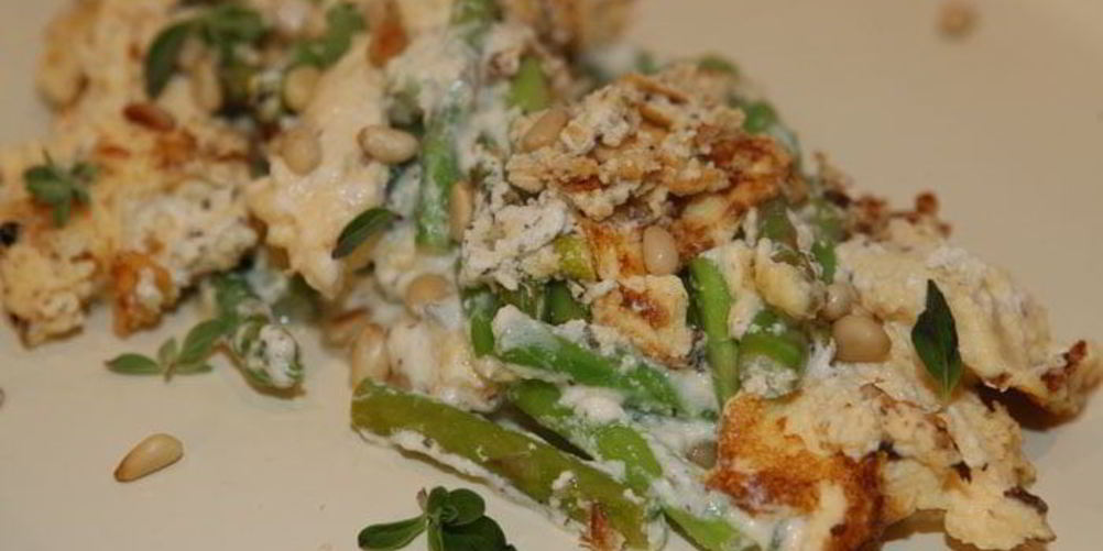 Как приготовить омлет де люкс со спаржей и кедровыми орехами