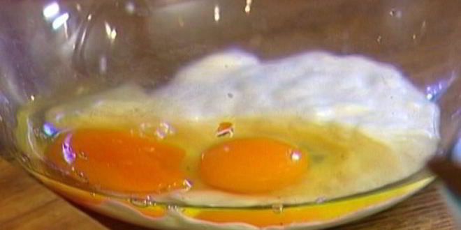 Рецепт омлета де люкс со спаржей и кедровыми орехами