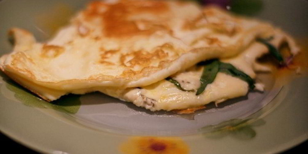 Как приготовить омлет с голубым сыром