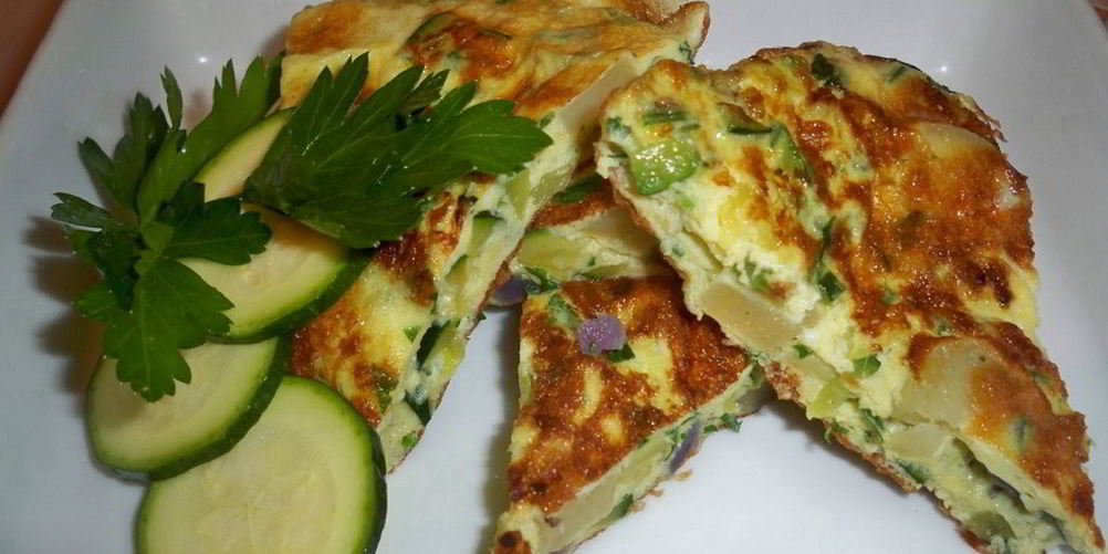 Как приготовить омлет с кабачками