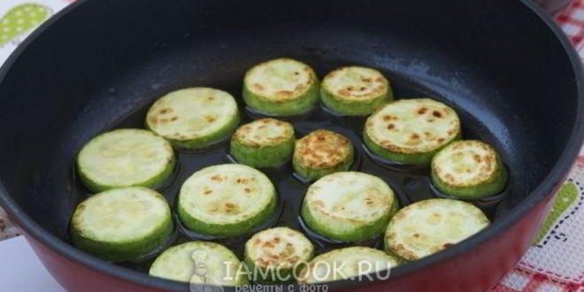 Рецепт омлета с кабачком и шпинатом