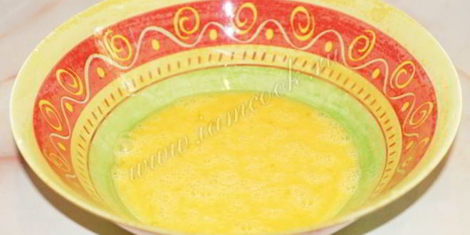 Рецепт омлета с помидорами, луком и укропом