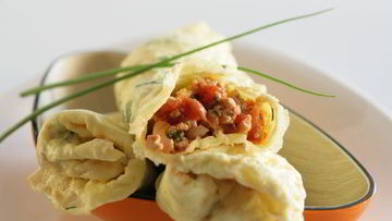 Рецепт Рулетиков из омлета