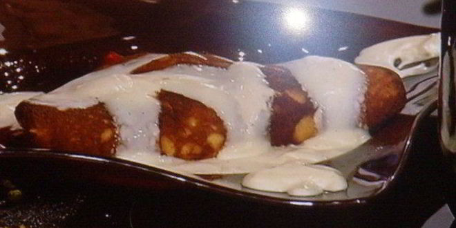 Рецепт сладкого омлета с карамелизированными сливами