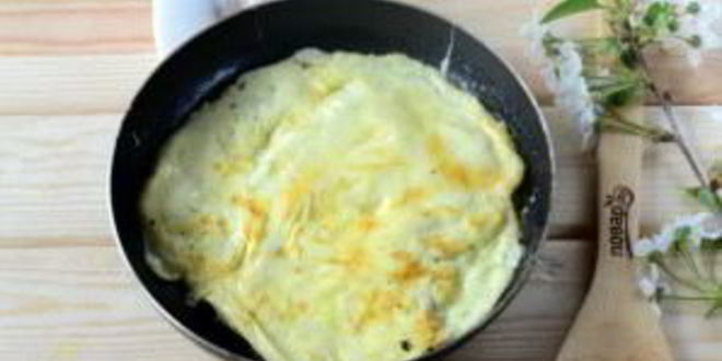 Рецепт слоеного омлета на завтрак
