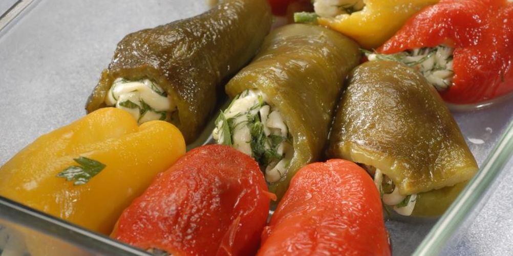 Как приготовить острую закуску из перцев