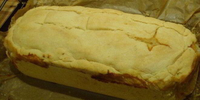 Рецепт куриного паштета с фисташками, запеченный в тесте